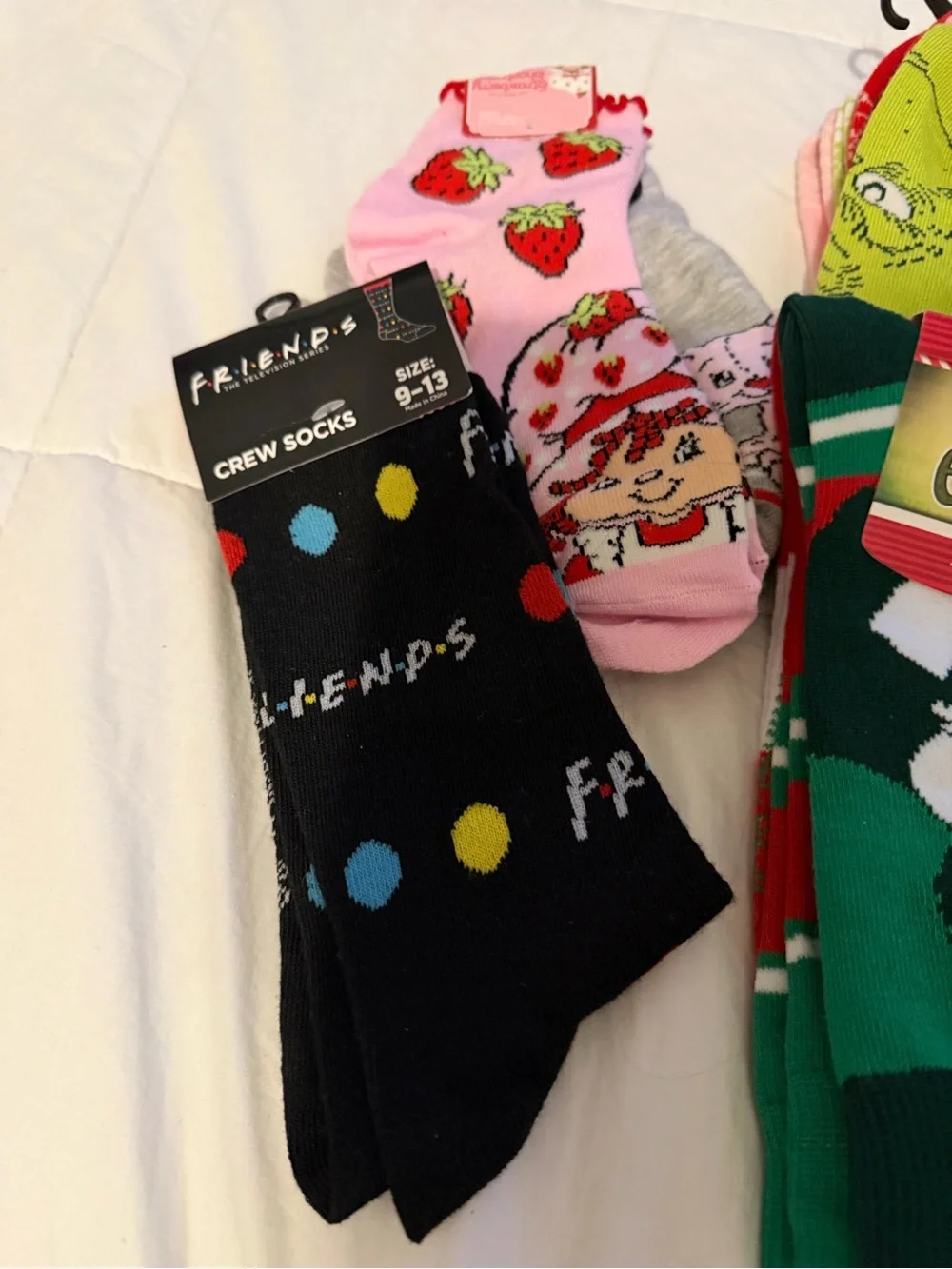 Assorted Women’s Crew Socks – Multi-Pack Novelty Socks